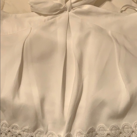 16. Gianni Bini White Skirt with front Tie - Picture 8 of 10